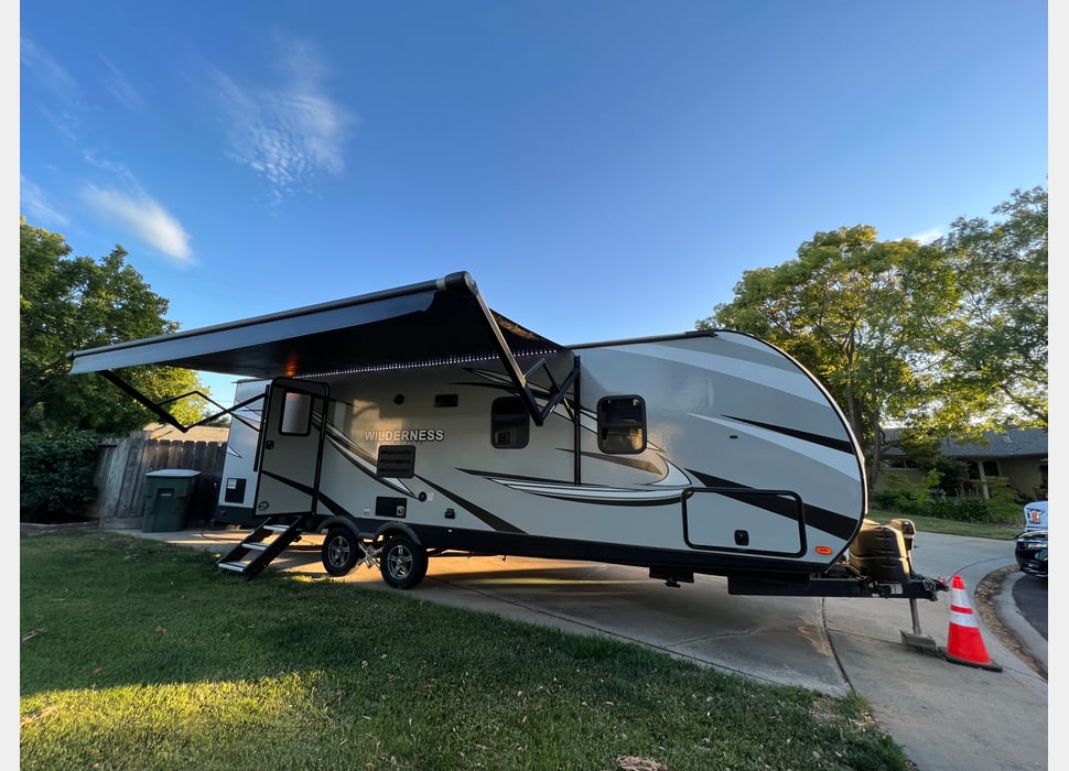 Travel Trailer rentals in Half moon bay