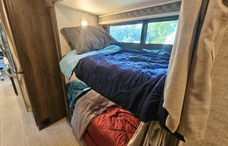 2022 Entegra Coach Vision XL 36A (Bunkhouse Model)