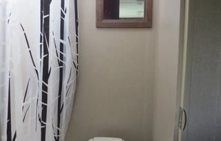 2017 Dutchmen RV Coleman Lantern LT Series 17FQ