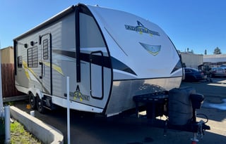2021 Coachmen Adrenaline 21lt