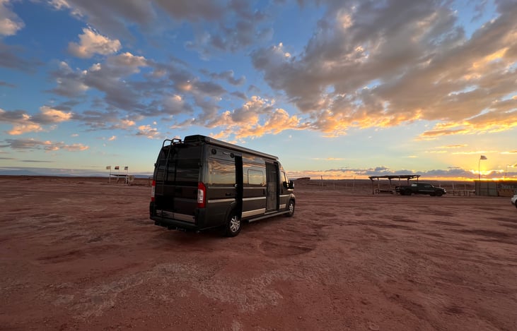 Dinosaur Tracks. Remove Camping