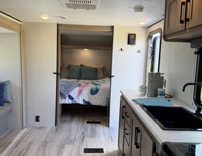 Keystone RV Coleman Light M26BX