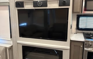 2022 Palomino Columbus 382FB