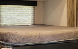 Big Camper Sleeps 8 North Central Florida