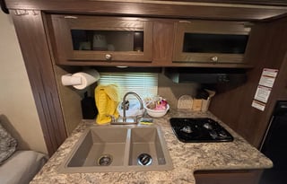 2018 Dutchmen RV Coleman Lantern LT Series 1755FD