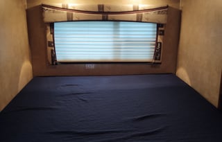 Soar in our Eagle 5th wheel