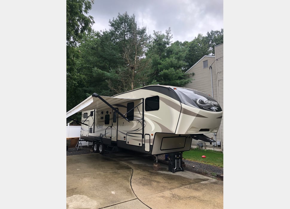 Fifth Wheel rentals in Berlin
