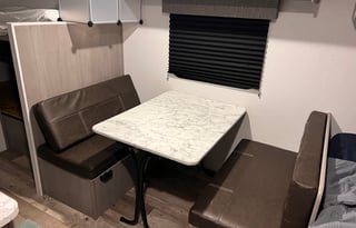 Light weight and easy to tow! Perfect for SUV.