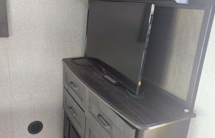 Bunkhouse with large TV