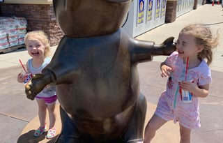 Unlimited Miles! Sleeps 12 - Bunk House  -5 TVs!