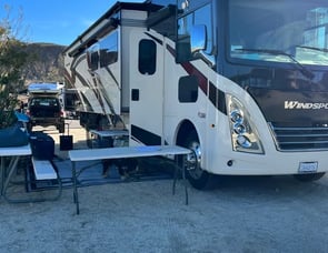 Thor Motor Coach Windsport 35M