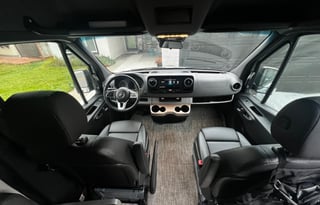 2021 Thor Motor Coach Sanctuary 19L