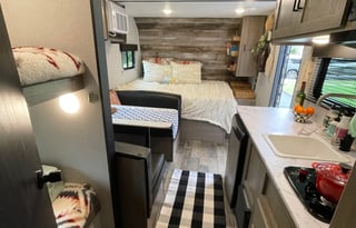 2021 Keystone Hideout Travel Trailer