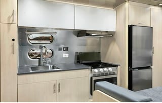 2023 Airstream RV Flying Cloud 23FB