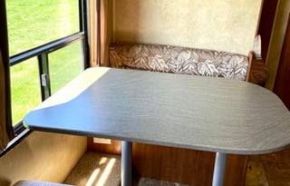 Luxe Galore! Newer, Ultra Clean! Spacious Bunks!