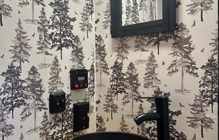 Off-grid, Renovated GLAMPING in the "Prowler"