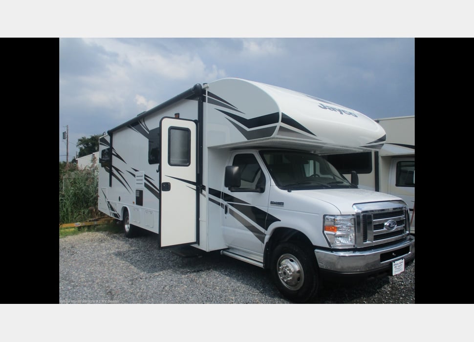 Class C Motor Home rentals in Berlin