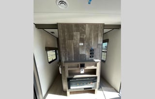 2021 Keystone Hideout Family RV Equipped for 10!