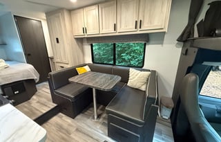 Forest River Sunseeker – Family Fun Easy to Drive