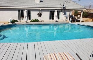 2017 2 Bed/2 Full Ba 43' 5th Wheel + Pool and Hot Tub Option + 2 Bed / 2 Ba House Option