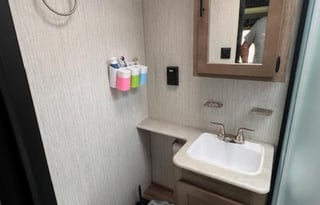 Cleaton RV Rental - 2020 Palomino Puma 32RBFQ