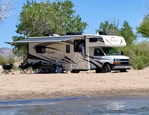 Coachmen RV Freelander 27QB Chevy 4500
