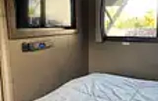 Breeze Family RV Rental - Kid and Pet Friendly