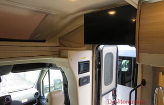 Brand New Luxurious Mercedes Tiburon R