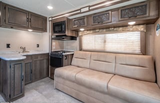 NEW 32' Bunkhouse sleeps 10