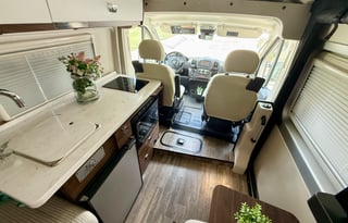 Winnebago Travato 59KL