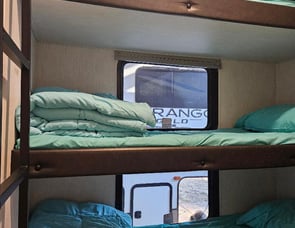 Forest River RV Cherokee Arctic Wolf 327MB