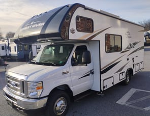 EAST TO WEST Entrada 2000NS