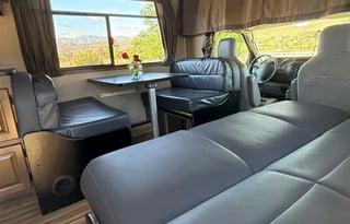 2019 Thor 30 footer – Sleeps 7 – Free Delivery SCV