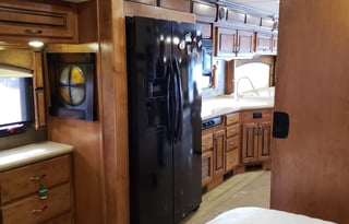 2013 Monaco Knight 40 DFT  "MONTY"