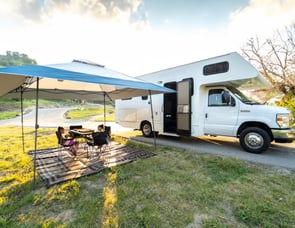 Thor Motor Coach Majestic 23a