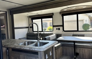 2021 Crossroads–Bunkhouse & Outdoor Kitchen-Slps 8