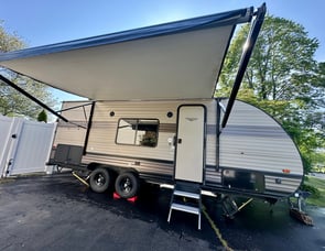 Forest River RV Wildwood X-Lite 19DBXL