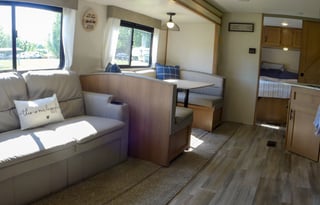 All-Inclusive Experience - 34' 2022 Avenger 27DBS