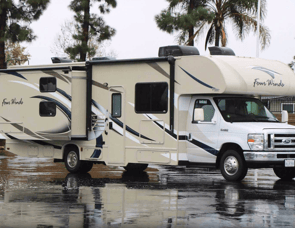 Thor Motor Coach Four Winds 30D Bunkhouse
