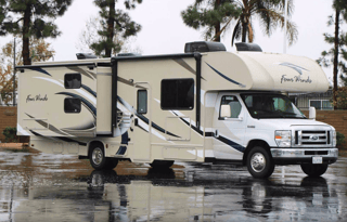 Thor Motor Coach Four Winds 30D