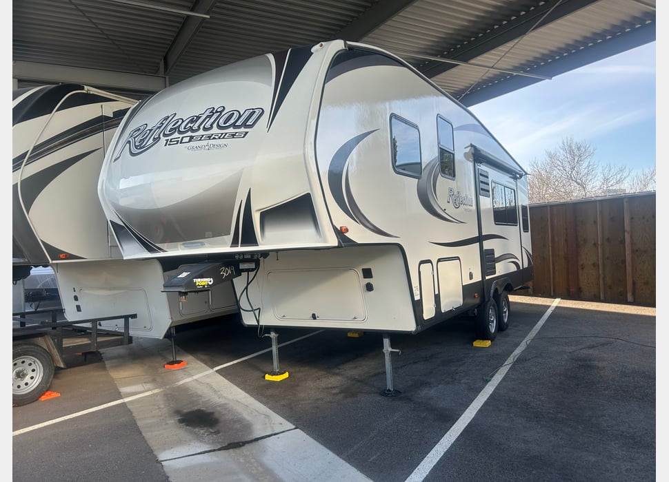 Fifth Wheel rentals in Sacramento