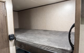 2021 Jay Flight 174BH – Bunkhouse Adventure Camper
