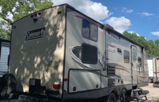 Very comfortable and fully stocked 27.5' Coleman