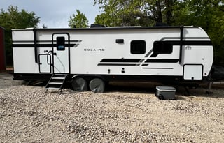 2025 Solaire Ultra Lite – Weekend Getaway Camper