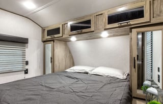 **Alpha Wolf Bunk House-Beautiful!**