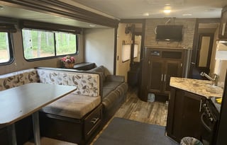 Forest River RV Cherokee Grey Wolf - Sleeps 9