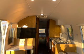 Circe, the 1985 Airstream Sovereign 29ft