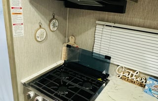 ⭐️2021 CLASS C RV, EASY TO DRIVE AND READY TO GO⭐️