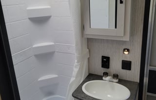 2021 Puma 31' Bunkhouse