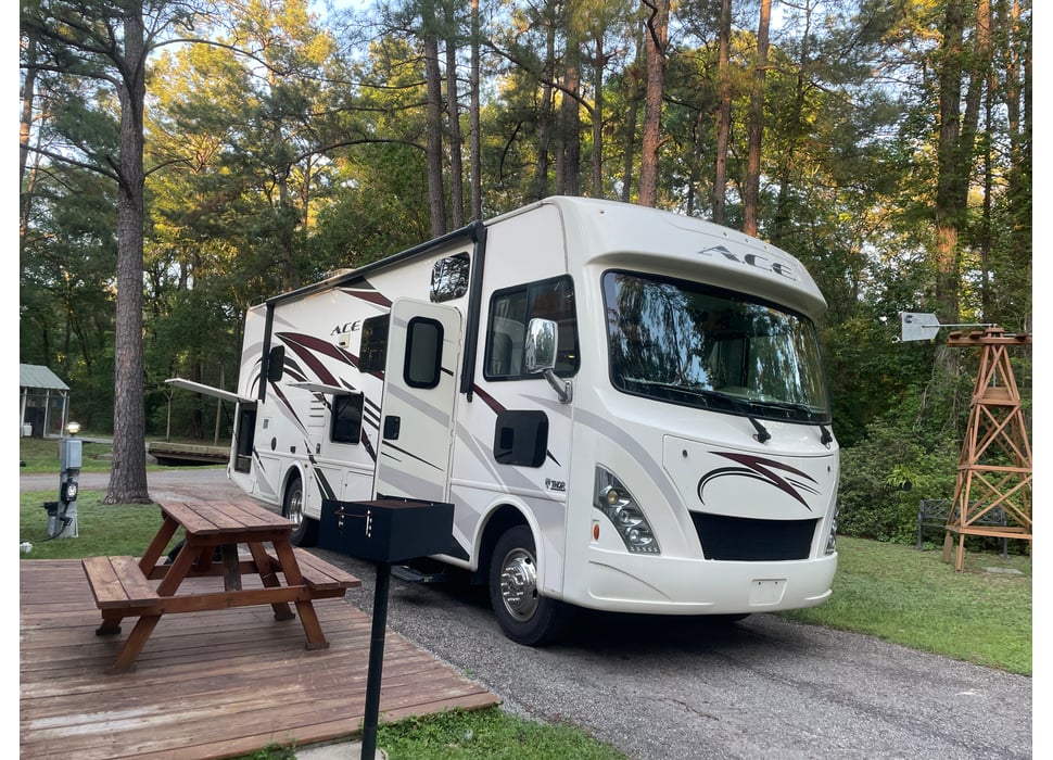 Class A Motor Home rentals in Willis